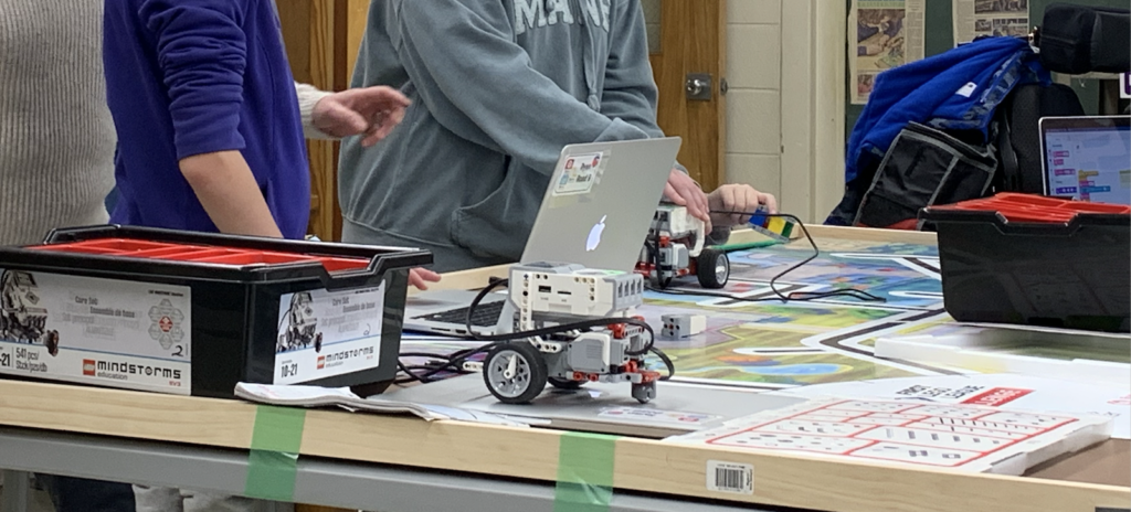 students using robotics